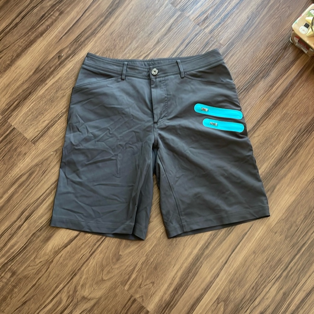 Lululemon Cargo Shorts Size 34
